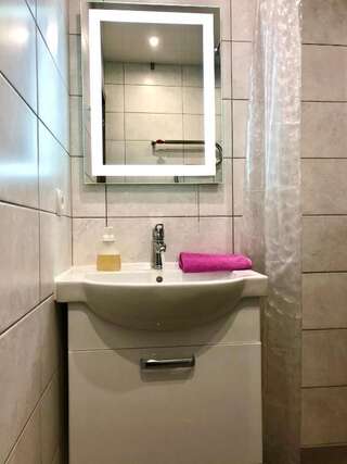 Апартаменты Cozy apartments on Schmidta street Винница Апартаменты-студио-27